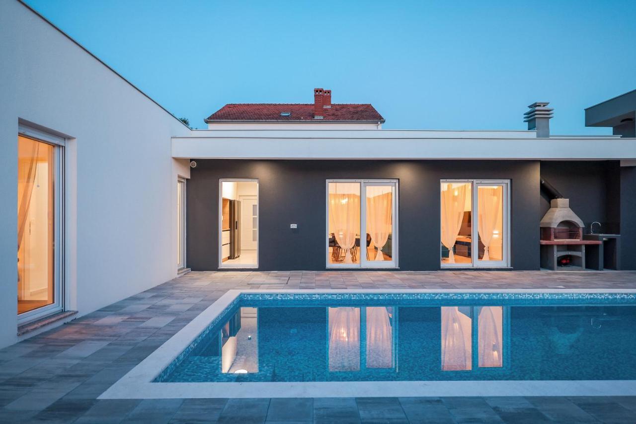 Villa La Reina House - Private Heated Pool Bibinje Exterior foto